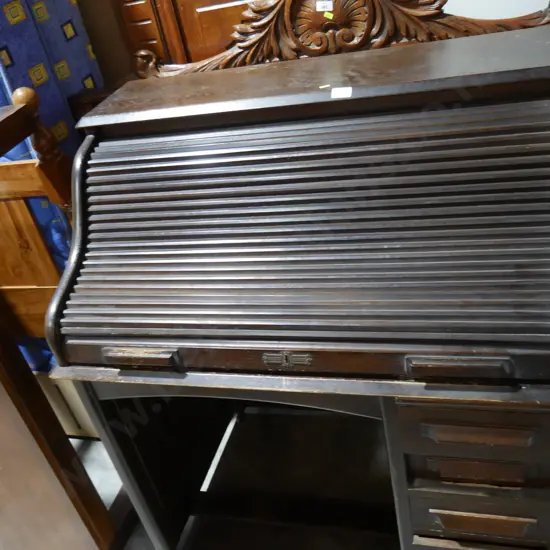 Roll top desk