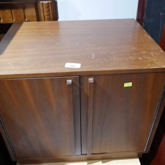 Stereo cabinet