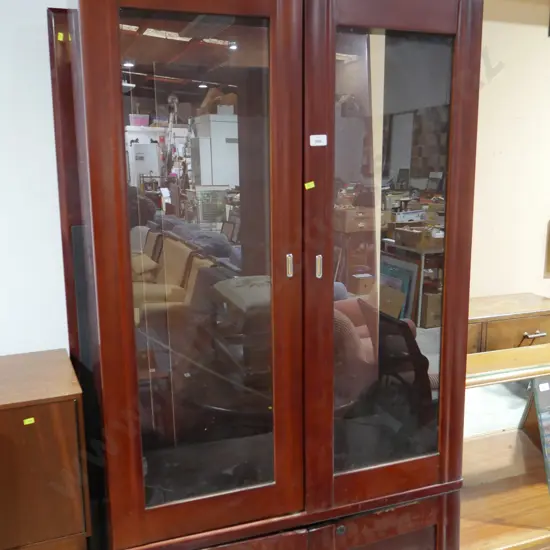 Wall cabinet desk has faults