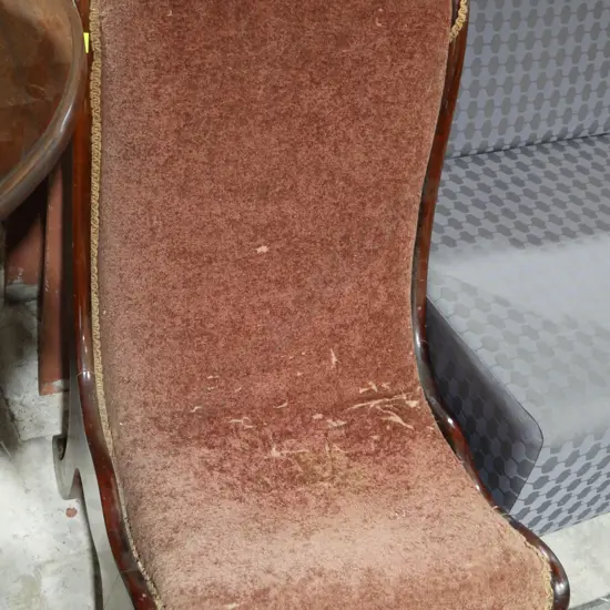 Nursing chair
