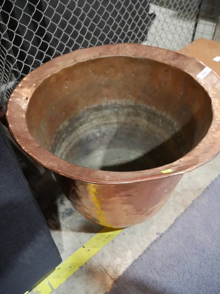 Copper planter Image 1++
