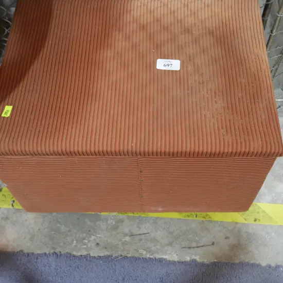 Storage box