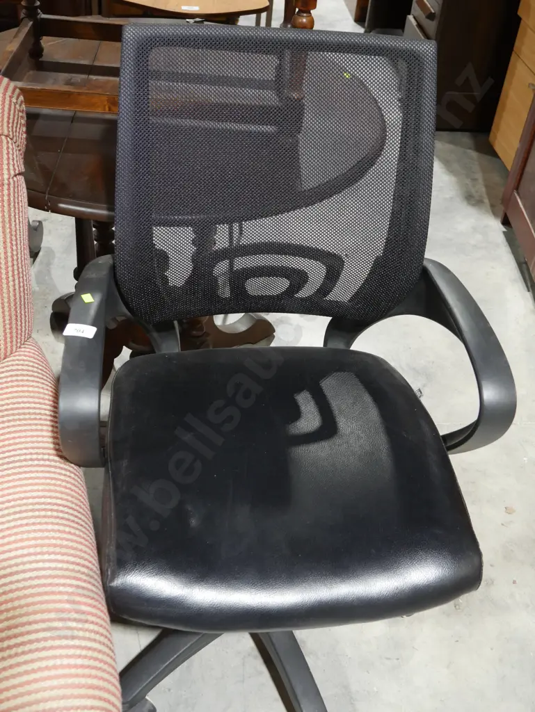 Office chair Image 1++