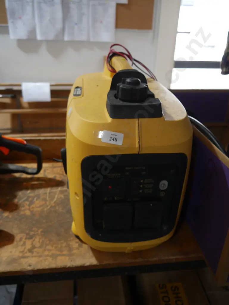 Generator Image 1++
