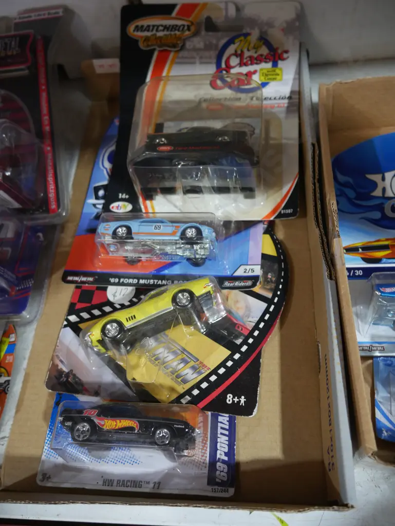 Assorted model cars Image 1++