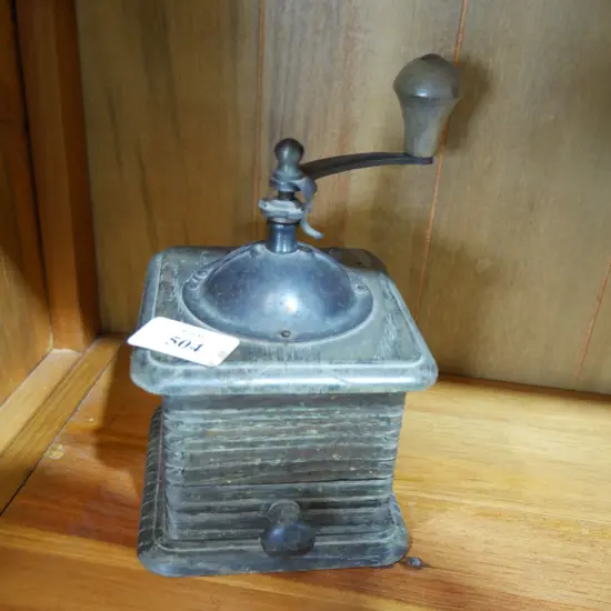 Teespade hand crank coffee grinder