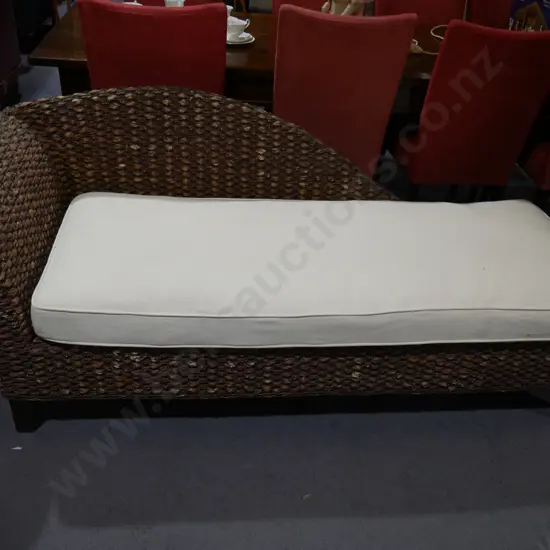 Seagrass Day bed