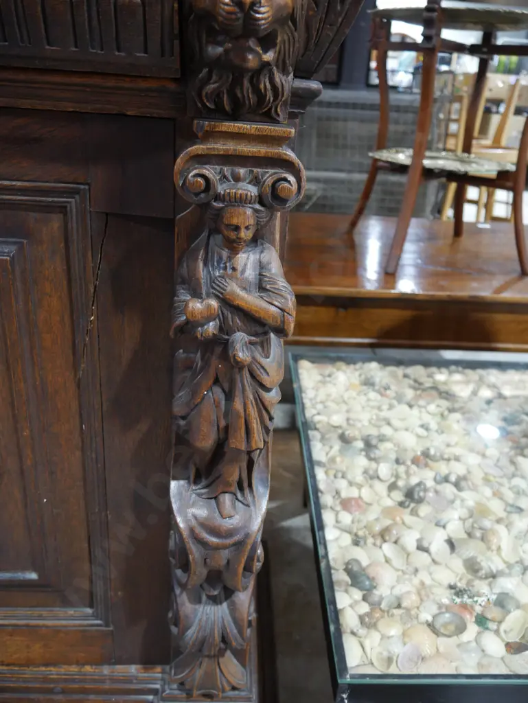 Carved cabinet Image 1++