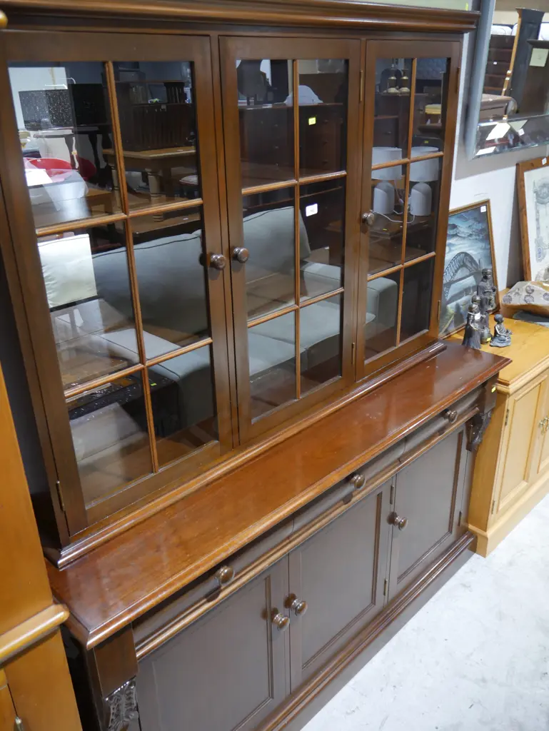 Wall unit Image 1++