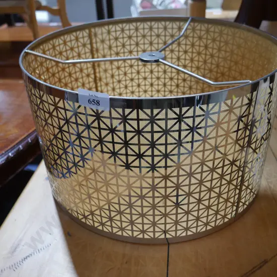 Lamp shade