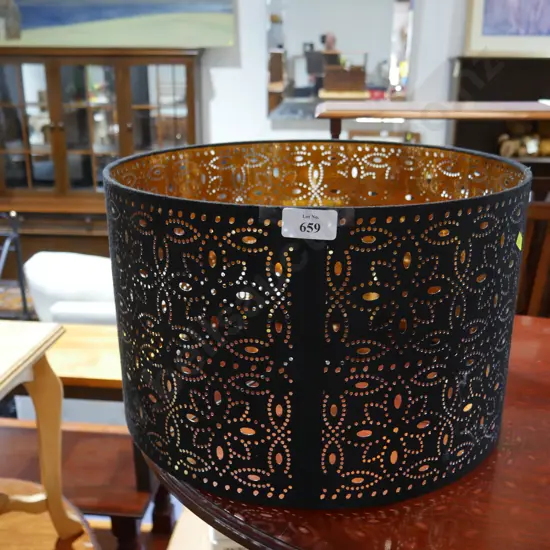 Lamp shade