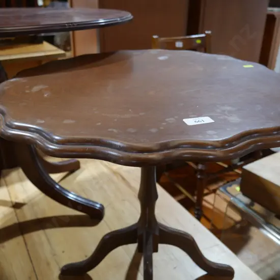 Occasional table