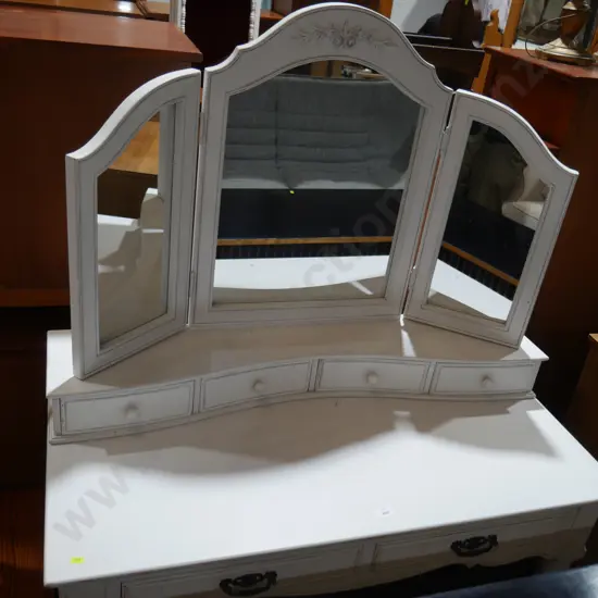 Dressing table
