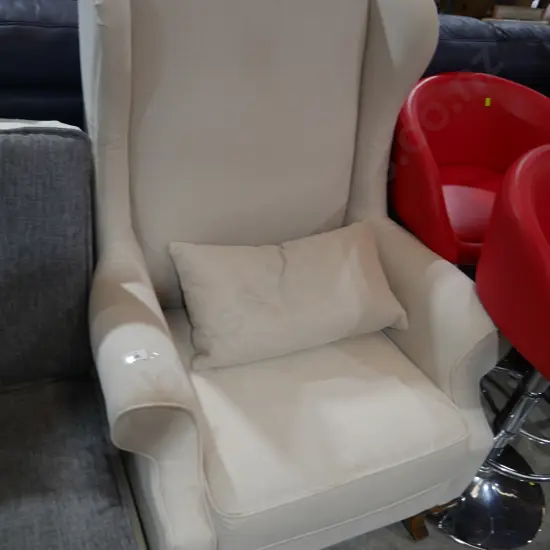 Wing back chair