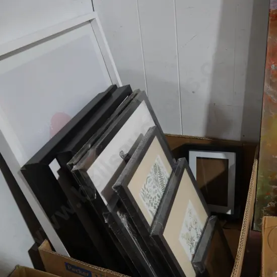 Assorted picture frames etc