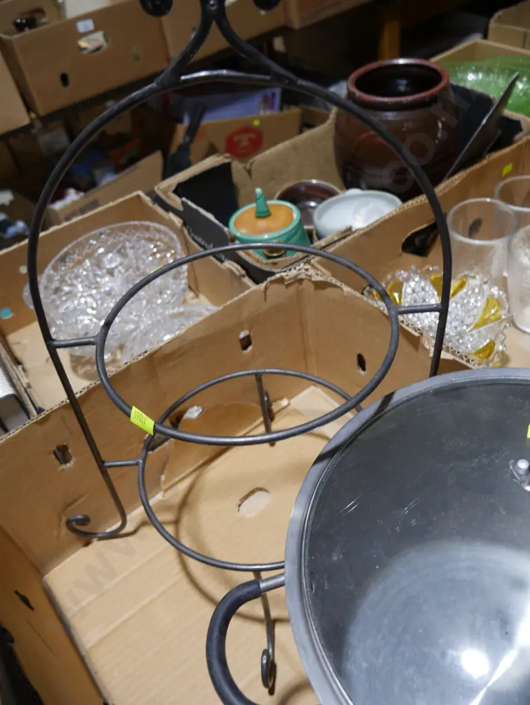 Stockpot, plate stand etc Image 1++