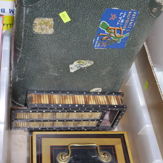 Cash box, small suitcase etc