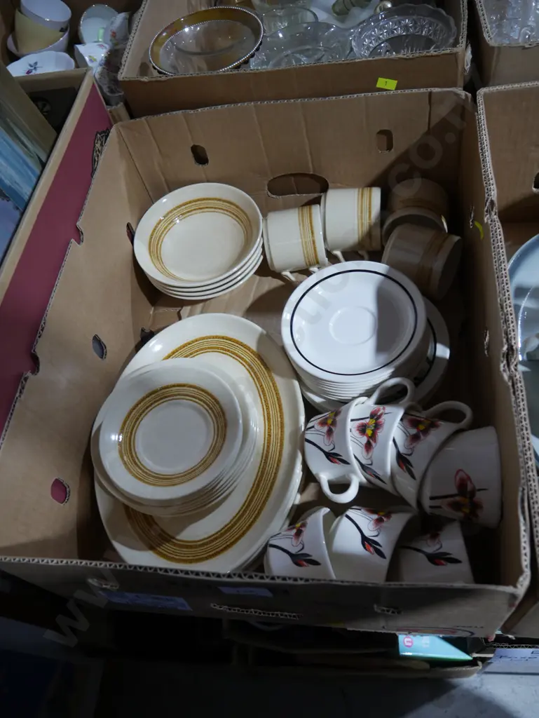 Crown lynn china Image 1++