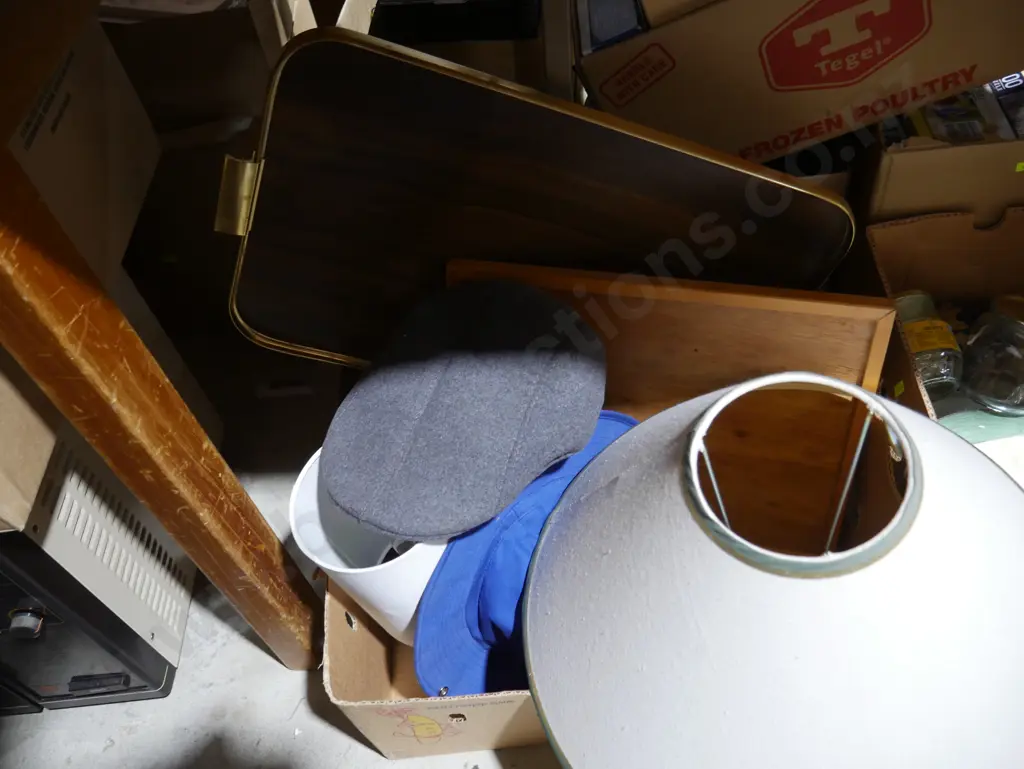Lamp, trays, hats Image 1++