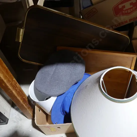 Lamp, trays, hats