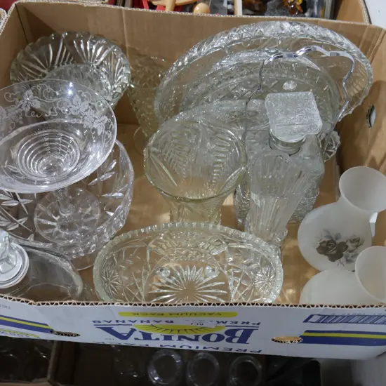 Box of glassware