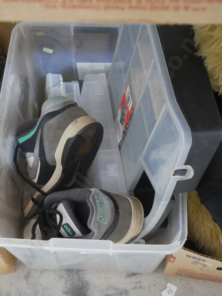 Pair of Nike shoes, plastic organisers Image 1++