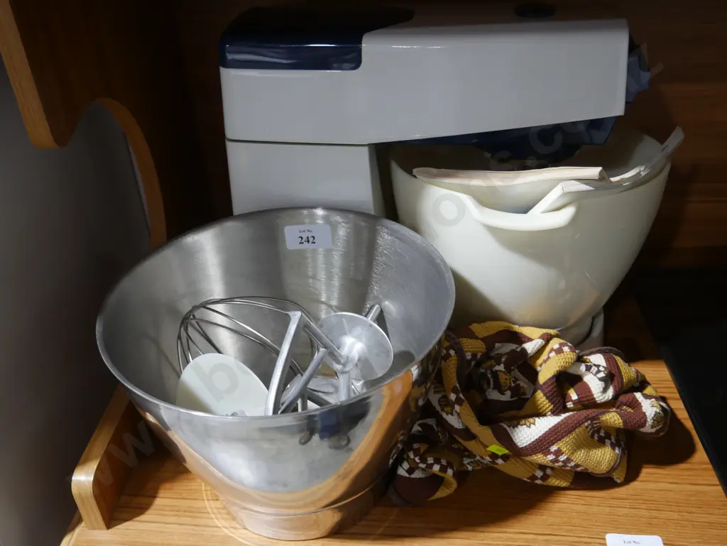 Kenwood mixer Image 1++