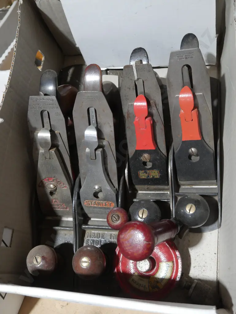4 metal wood planes, hand drill Image 1++