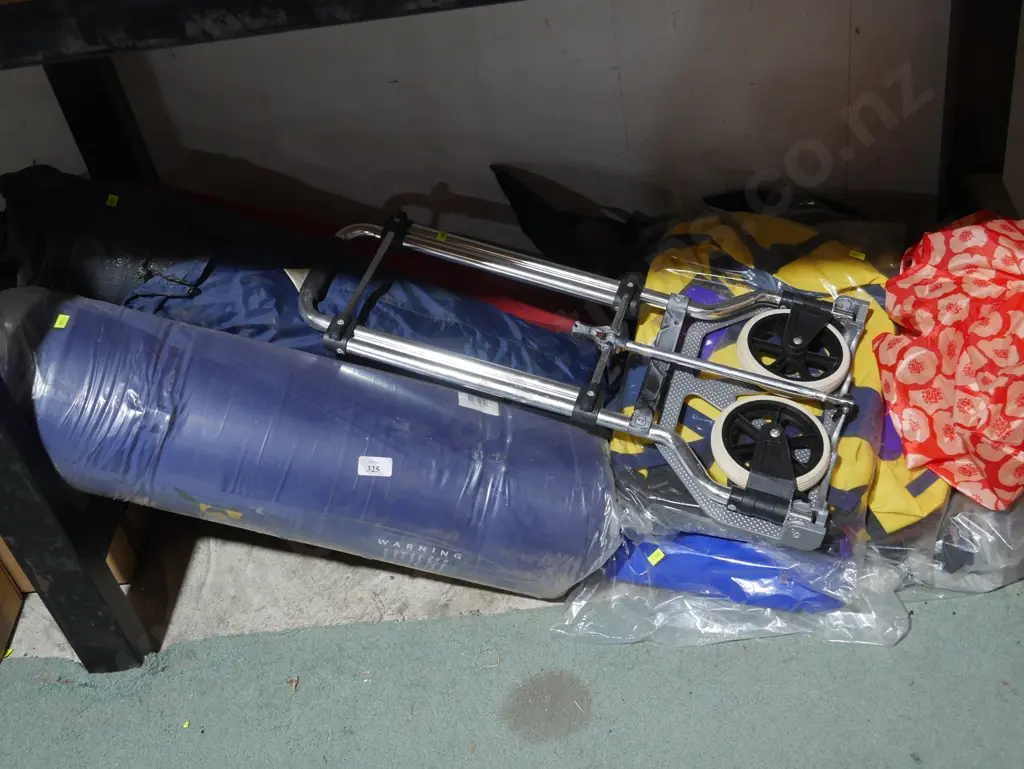 Tents, backpacks etc Image 1++