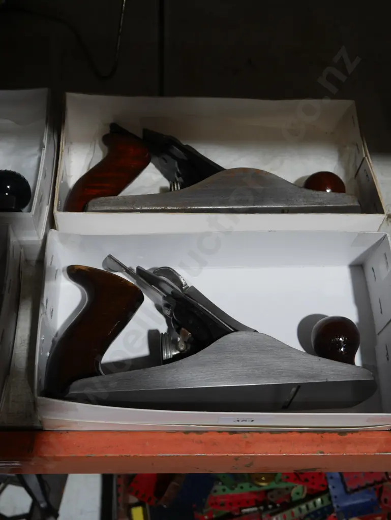 Two wood planes Image 1++