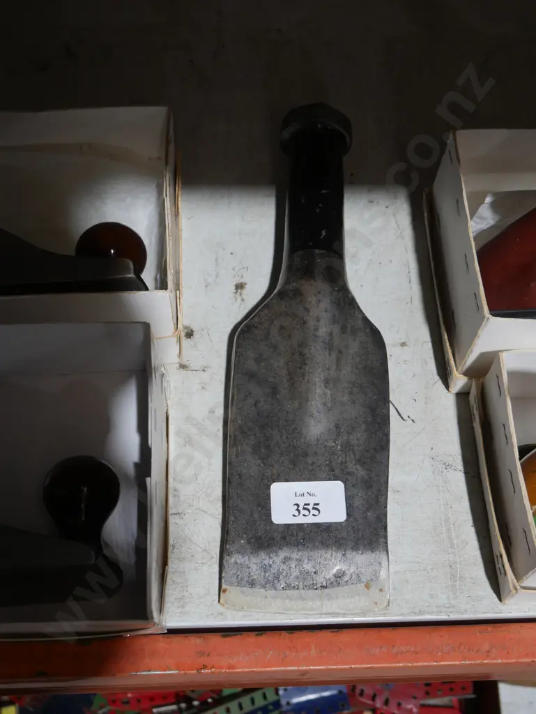 Large metal wedge Image 1++