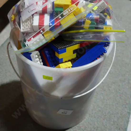 Assorted Toro building blocks