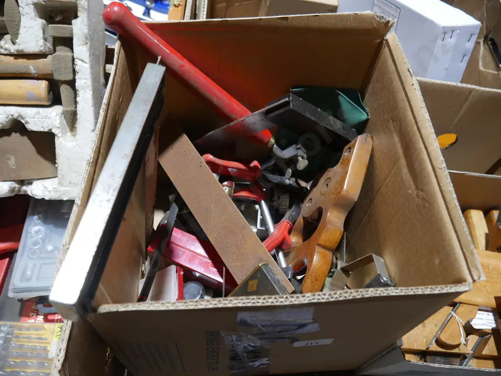 Assorted tools Image 1++