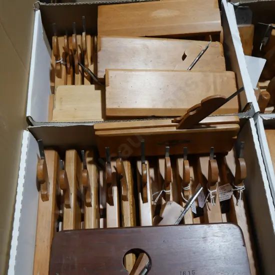 2 boxes molding planes