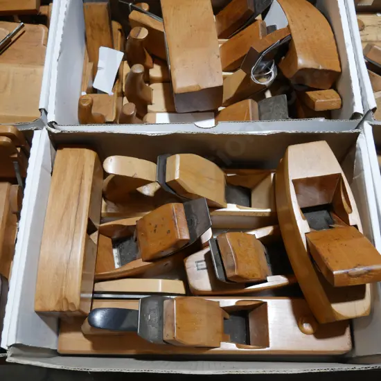 2 boxes wood planes