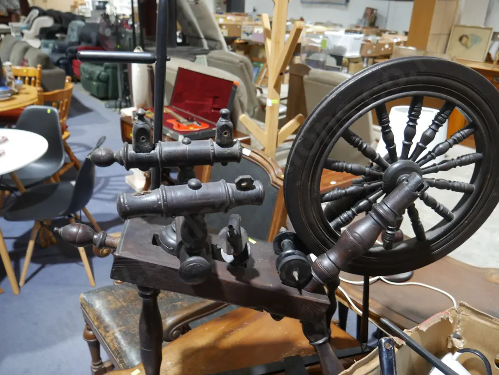 Spinning wheel Image 1++