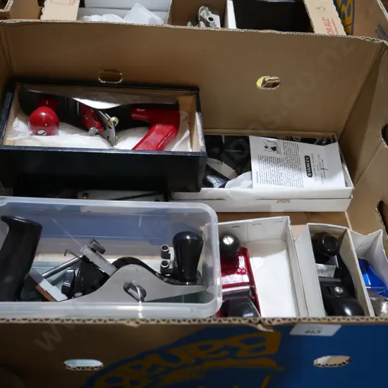 Assorted wood planes