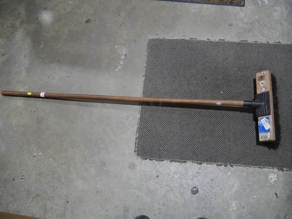 Yard broom Image 1++