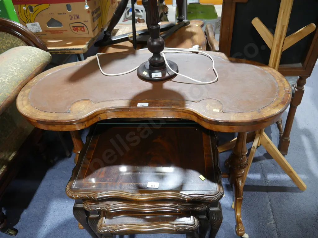 Victorian leather top occasional table Image 1++