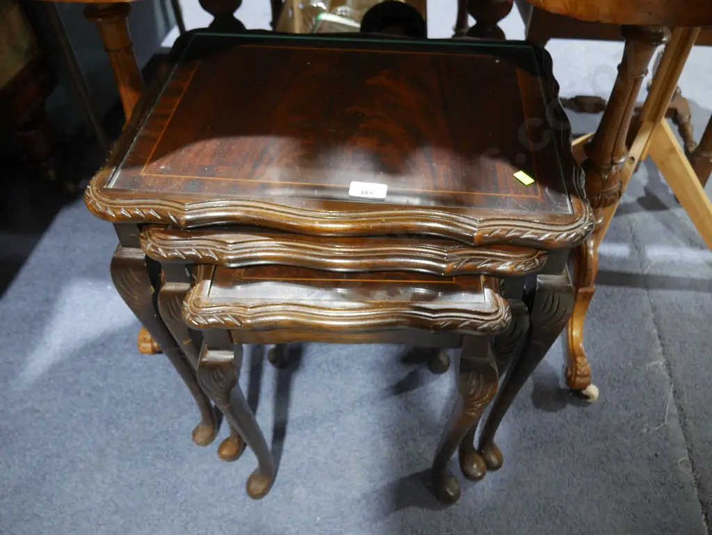 Nest  of tables Image 1++