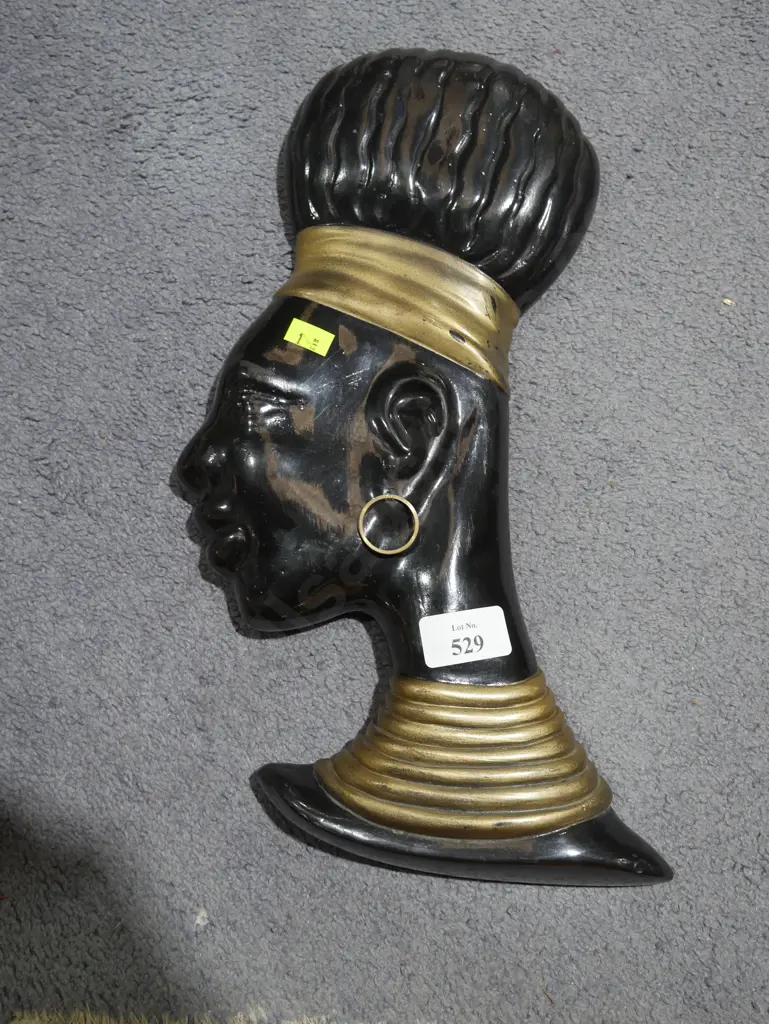 African lady head wall plaque Image 1++
