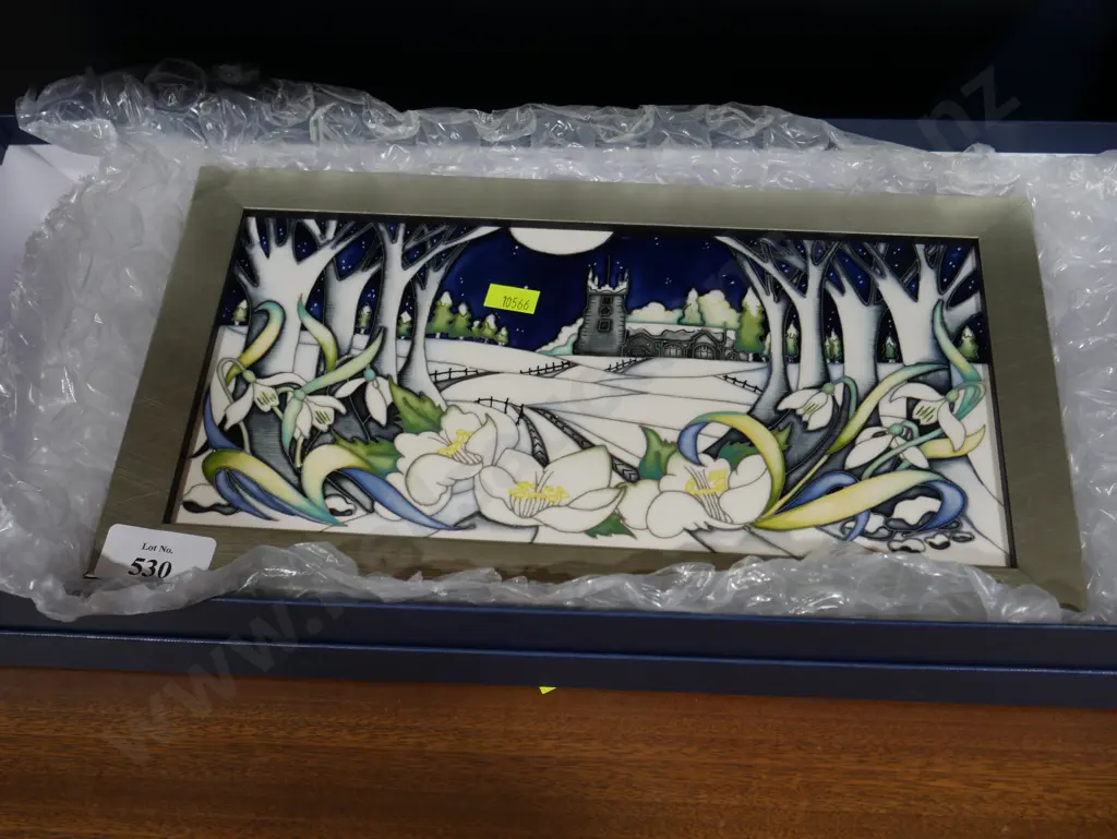 Moorcroft wall plaque Image 1++