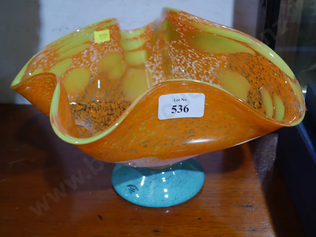 Hokitika glass bowl Image 1++