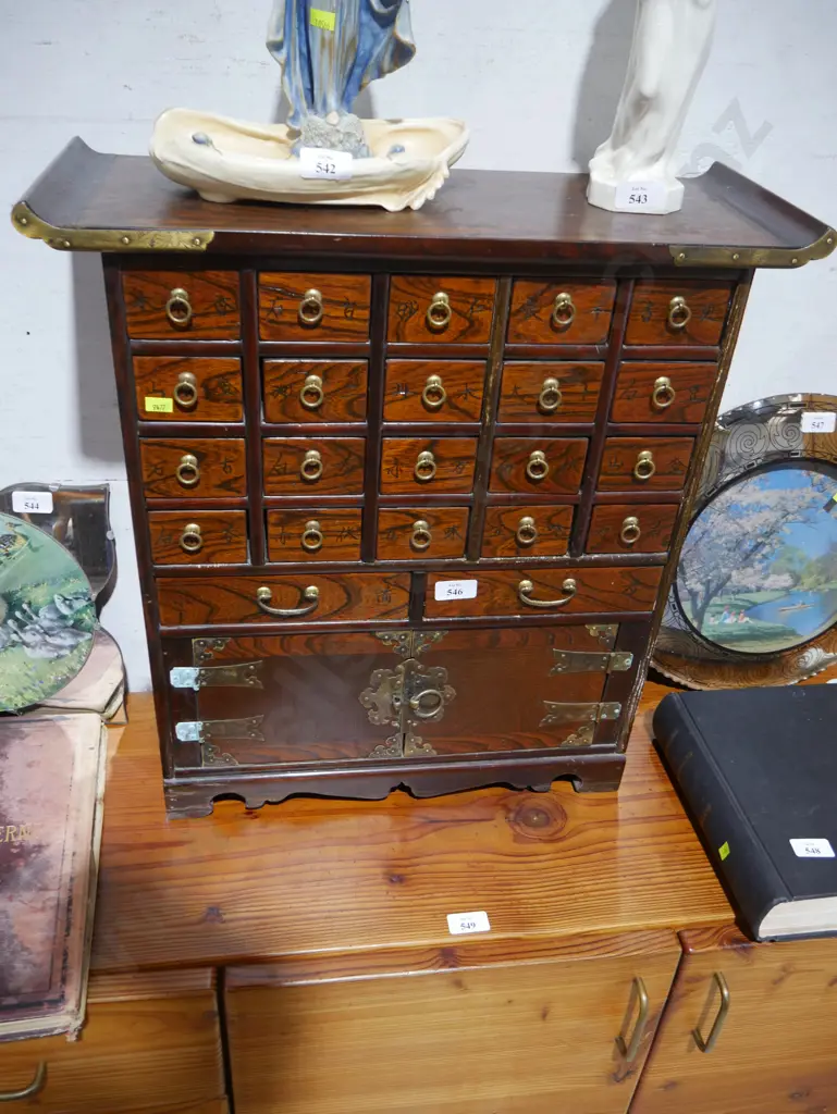 Oriental apothecary cabinet Image 1++