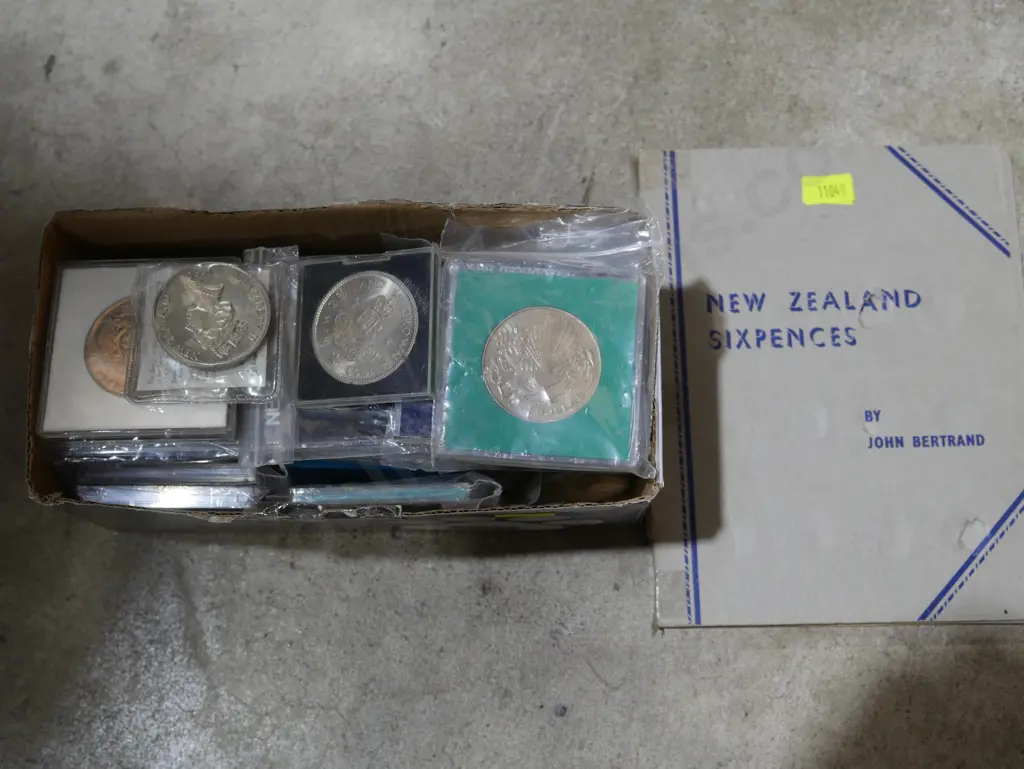 Cased coins Image 1++