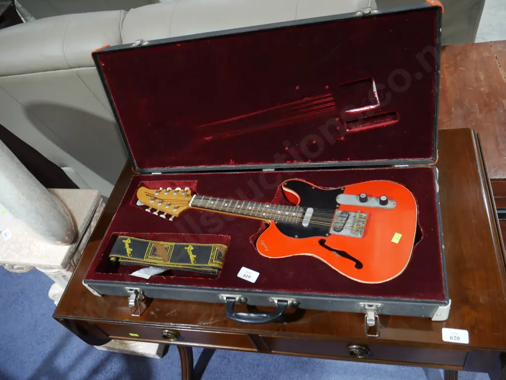 Mandocaster in case Image 1++