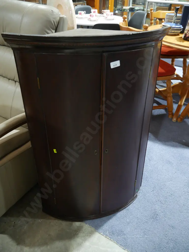 Old corner cabinet Image 1++