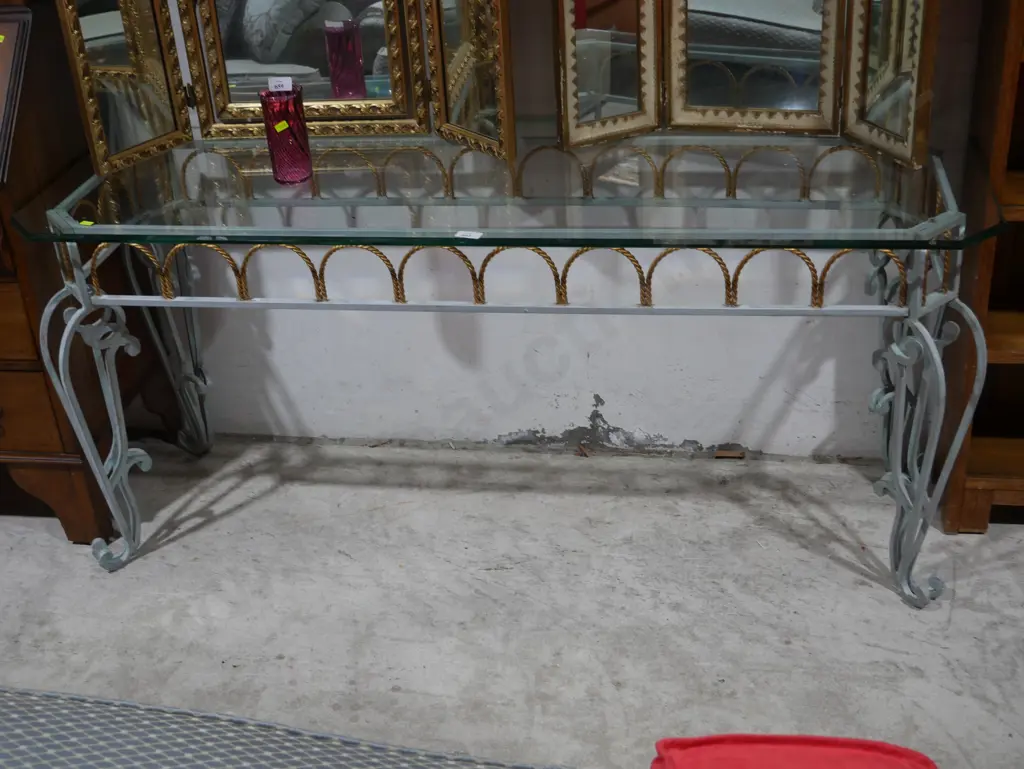 Wrought iron and glass table Image 1++