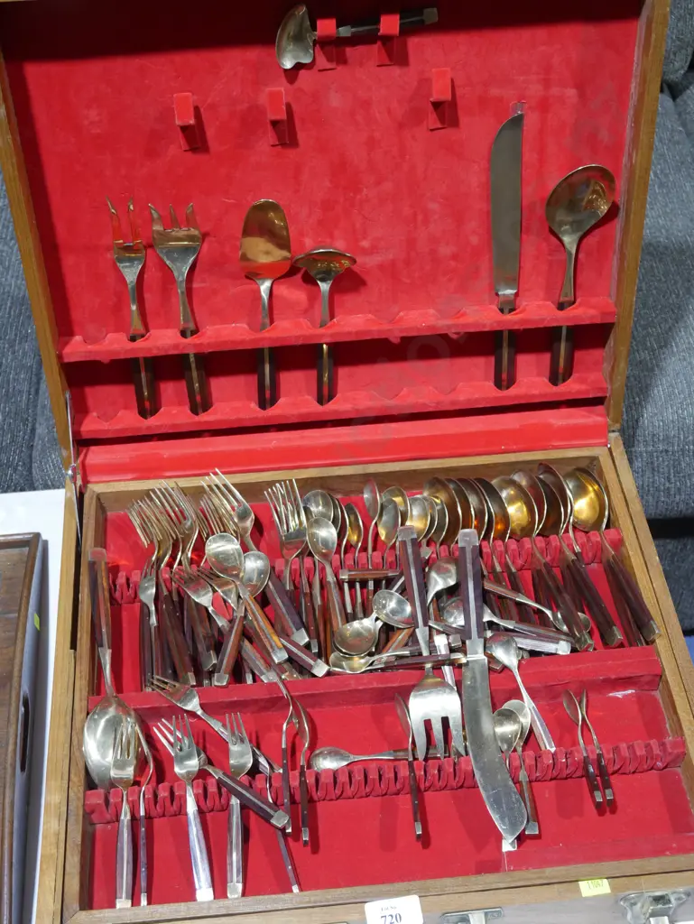 Cased cutlery set Image 1++