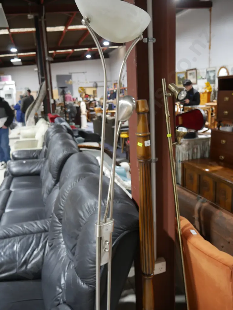 Floor lamp Image 1++